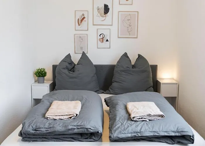 דירה Modernes In Flughafen Naehe קלסטרבאך