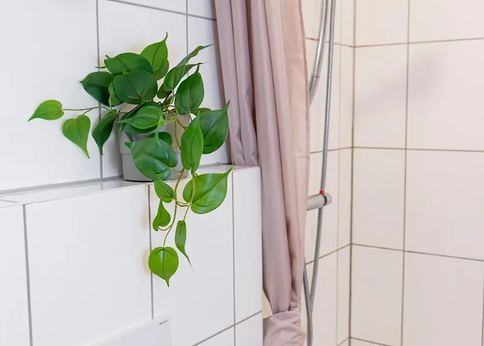 Modernes In Flughafen Naehe דירה *